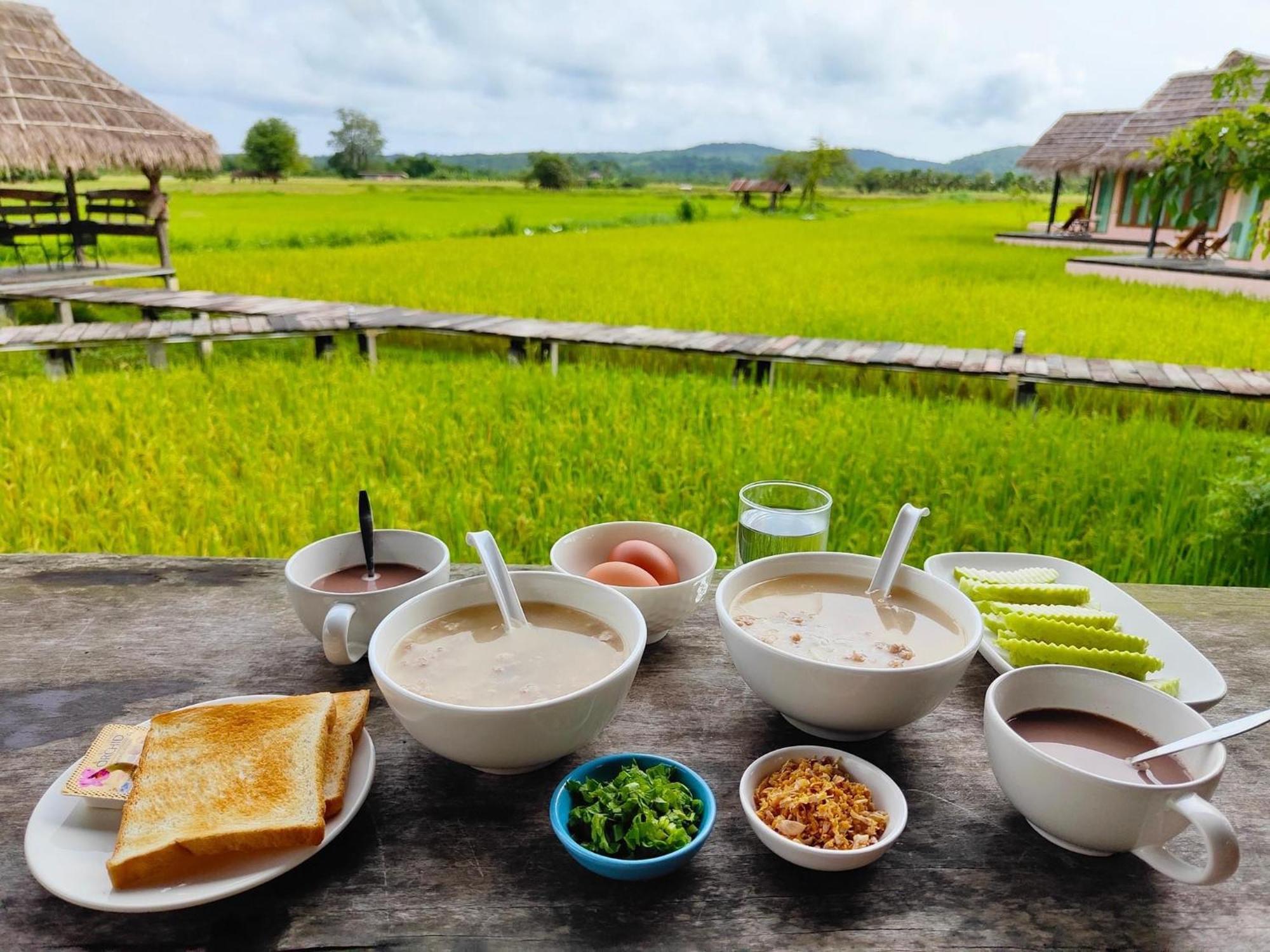 Vila Baan Porhdoi Goidao Chiang Dao Exteriér fotografie